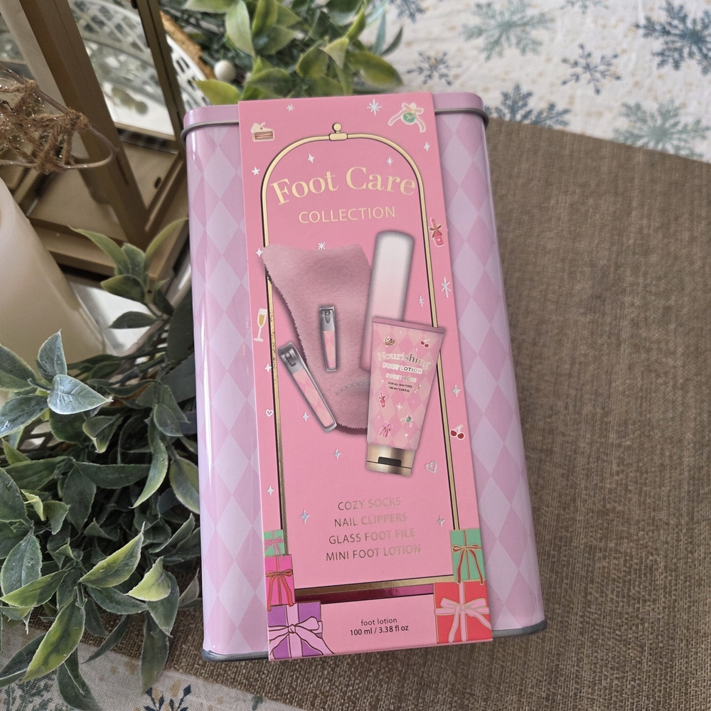 Luxurious Pink Foot Care Collection by Baylis & Harding